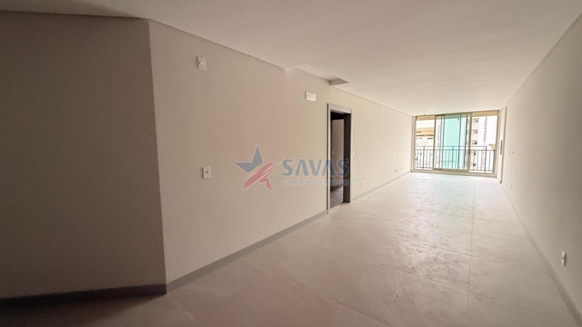 FINÍSSIMO 3 DORMITÓRIOS - ALTO PADRÃO - JUNTO A BEIRAMAR E SHOPPING